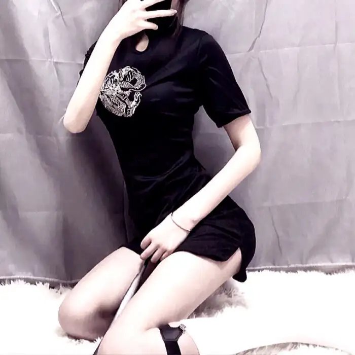 毒女心